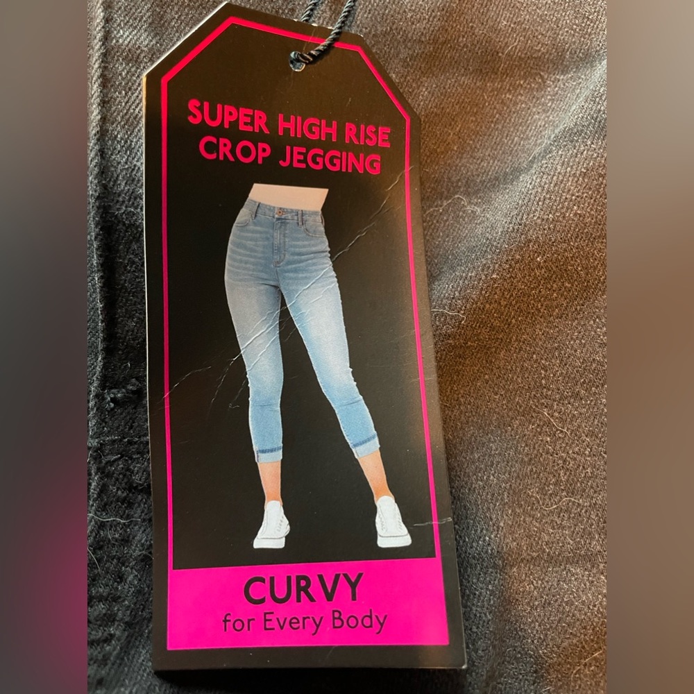 Super high rise, crop jegging Capri
